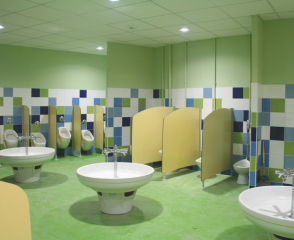 Notre réalisation de cabines sanitaires Saniclips Sanikids